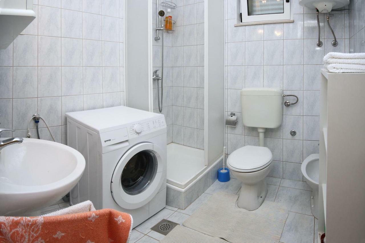 Apartment Mirni Kutak Шибеник Екстер'єр фото