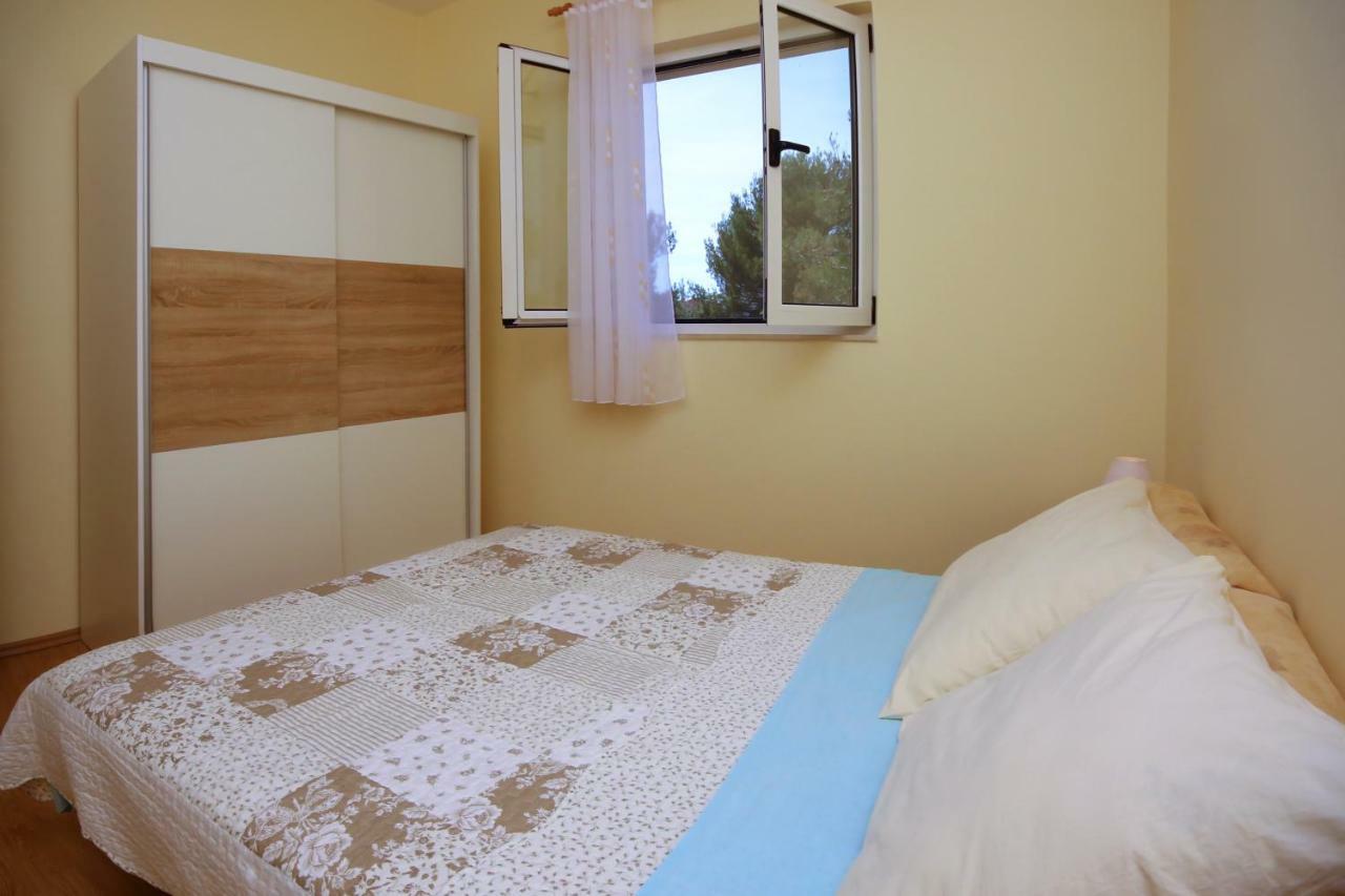 Apartment Mirni Kutak Шибеник Екстер'єр фото