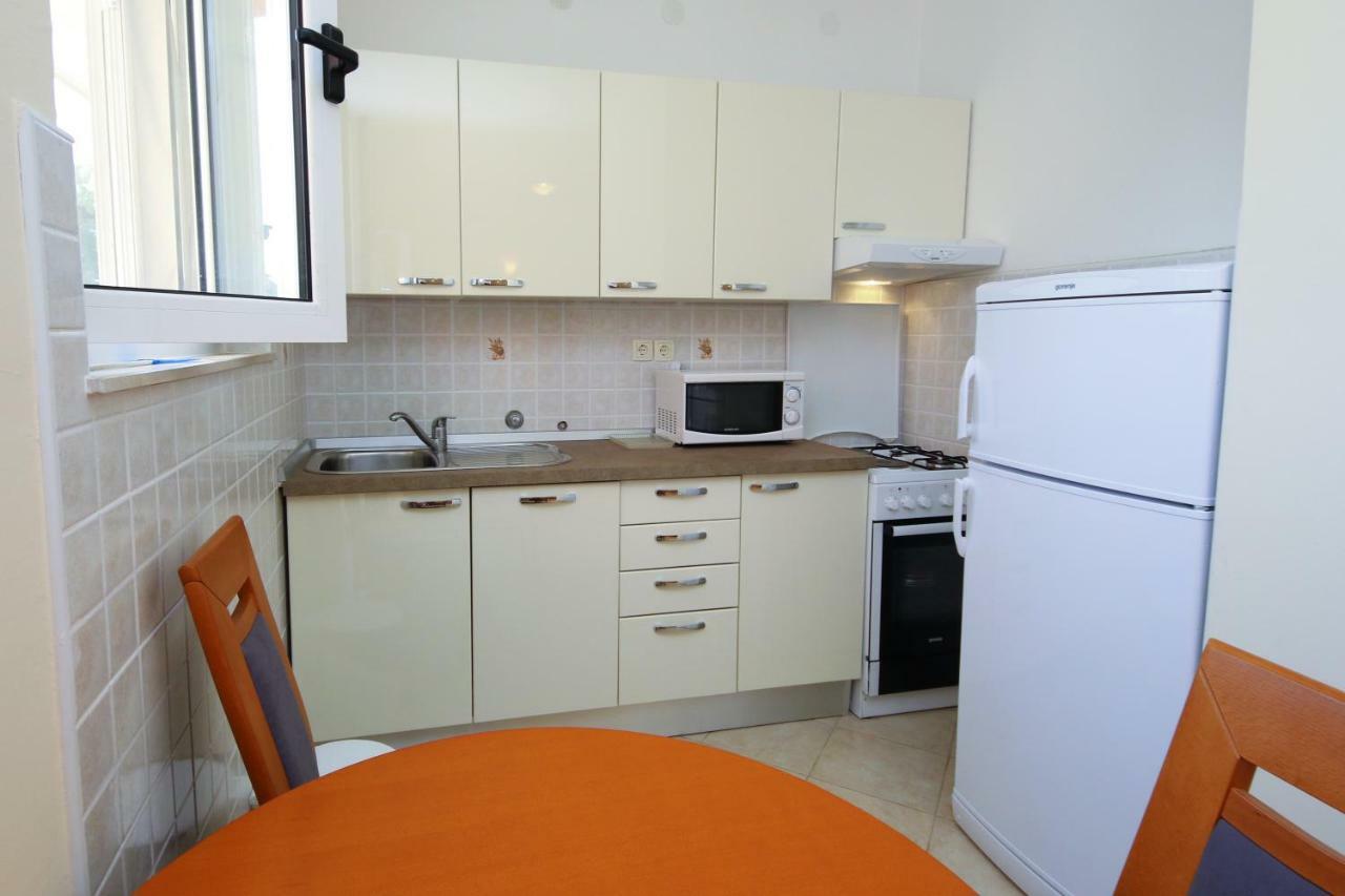Apartment Mirni Kutak Шибеник Екстер'єр фото