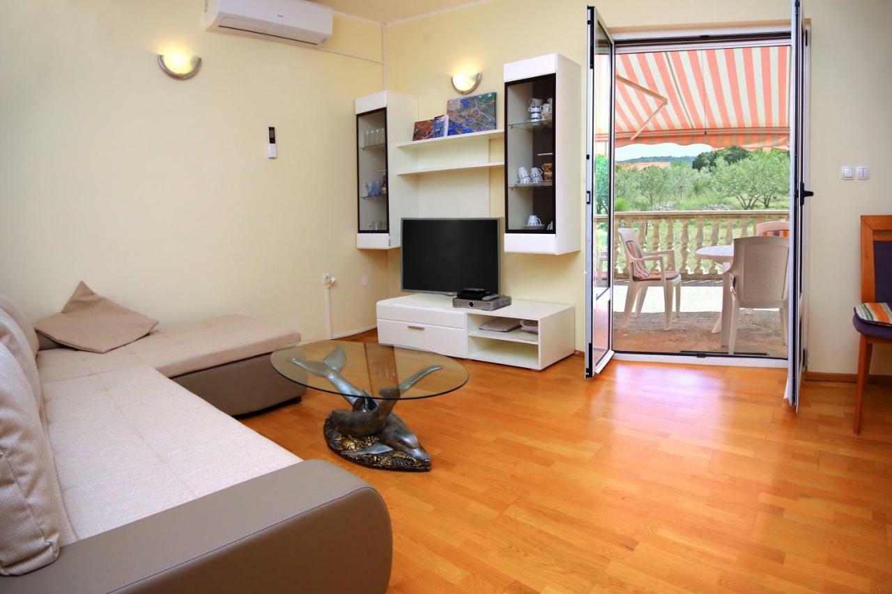 Apartment Mirni Kutak Шибеник Екстер'єр фото